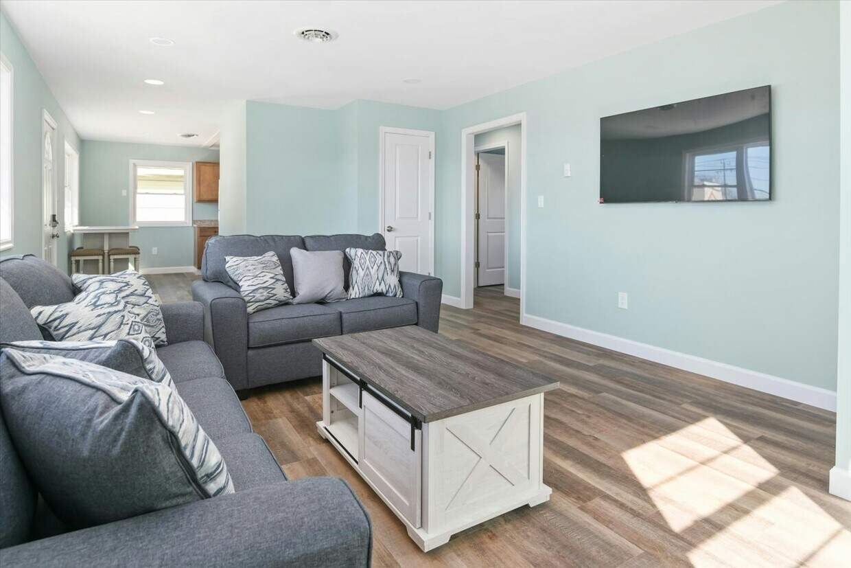 Primary Photo - 7406 Coastal Hwy