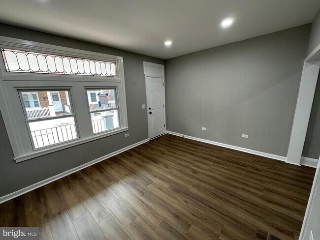 Living Room - 124 Wayne Ave