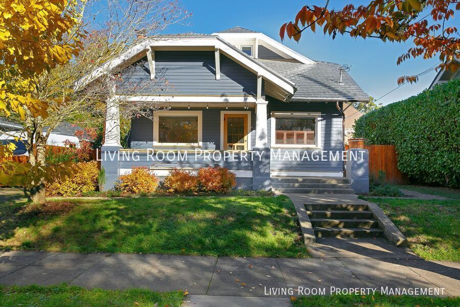 Foto principal - A Rare Sellwood Craftsman Located in the D...