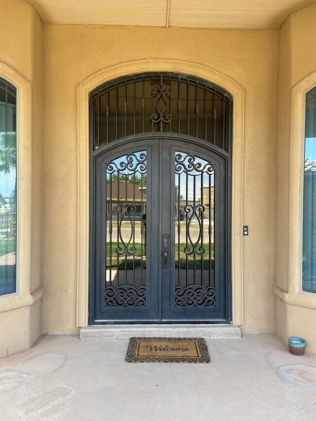 Building Photo - HOME FOR RENT IN CLINT