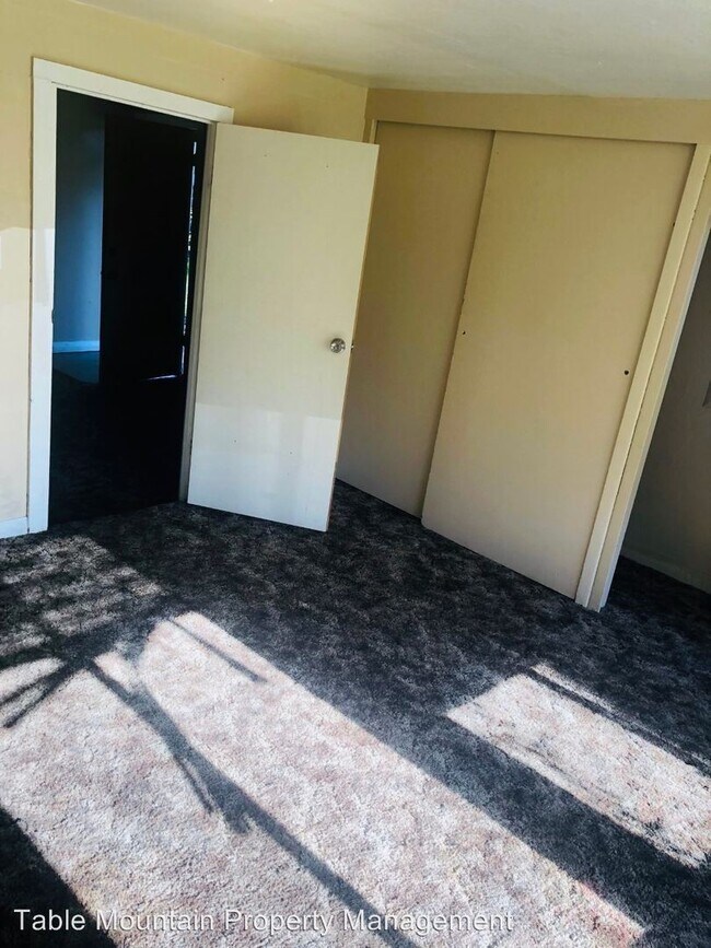 Foto del edificio - 119 Canyon Highlands Dr