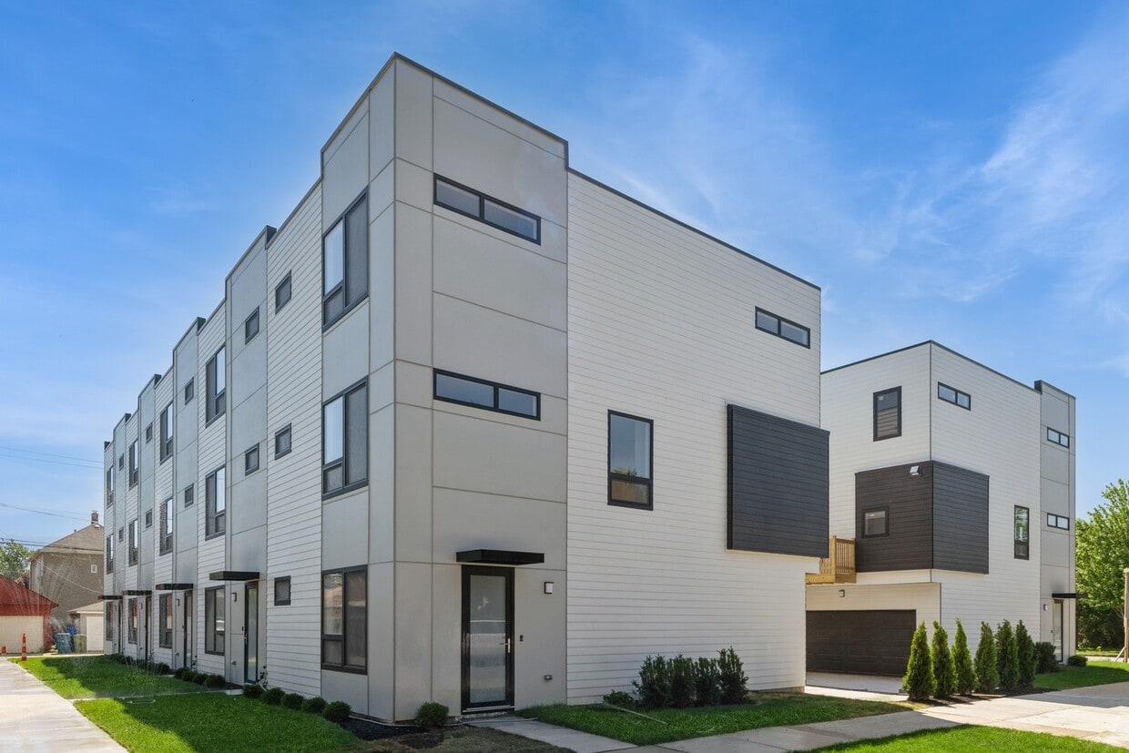 Foto principal - 944 Beloit Ave