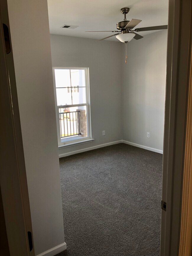 Building Photo - 6007 Doster Dr