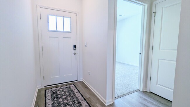 Foto del edificio - 1194 Woodlily Ln