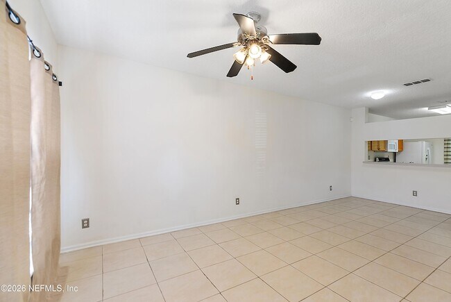 Foto del edificio - 12311 Kensington Lakes Dr