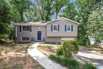 Building Photo - 1745 Molly Dr