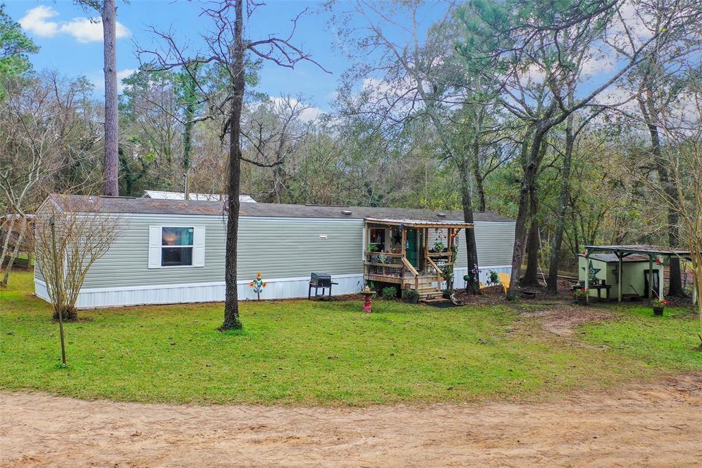 Primary Photo - 8916 Lakeside Dr