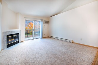 Building Photo - High Point Woods