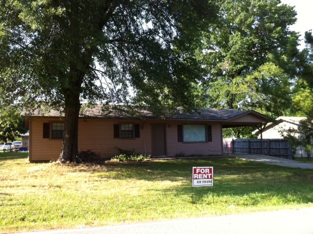 Primary Photo - 153 Shady Ln