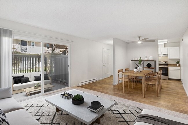 Building Photo - Los Gatos Landing