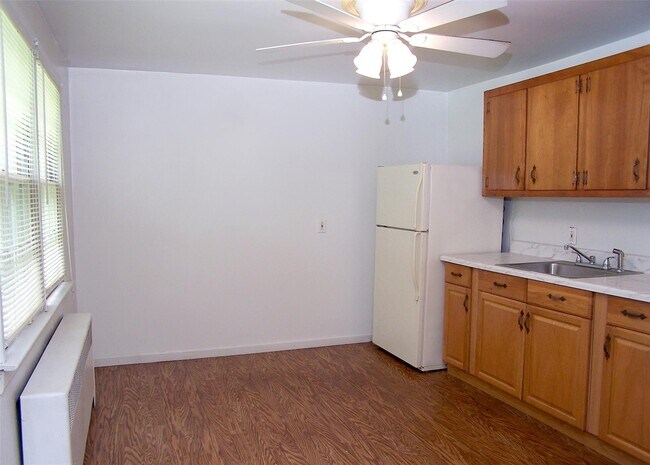 Foto del edificio - 152 W Yaphank Rd