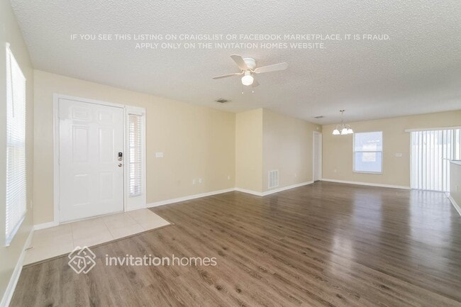 Foto del edificio - 2408 Ruddenstone Way