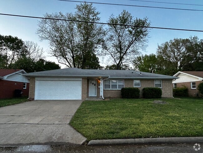 Building Photo - 537 E Glenwood St