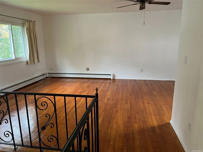 Building Photo - 52 Upton Dr