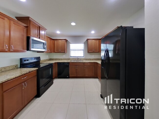 Foto del edificio - 525 Delta Avenue Groveland FL