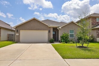 Building Photo - 2127 Cherryvale Dr