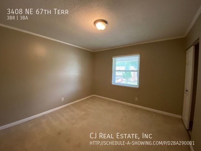 Building Photo - 3408 NE 67th Terrace