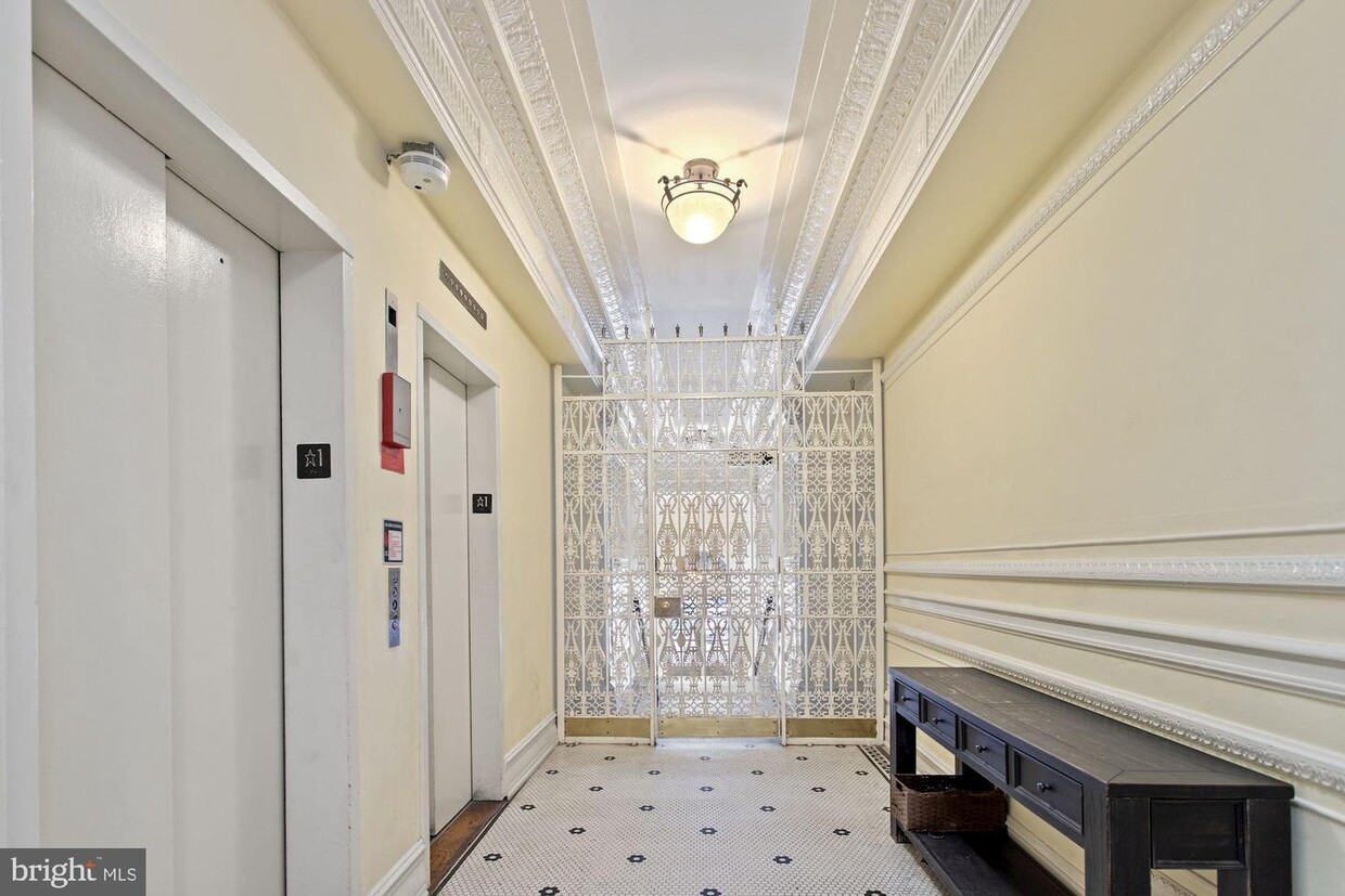 Primary Photo - 3420 16th St NW