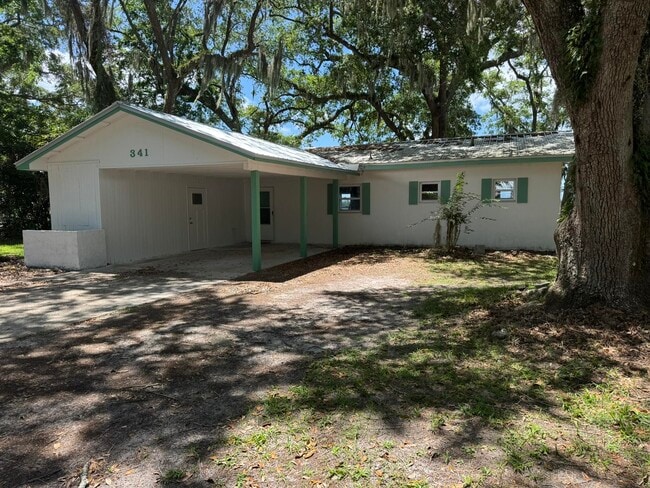 Building Photo - 341 Pitts Bayshore Dr