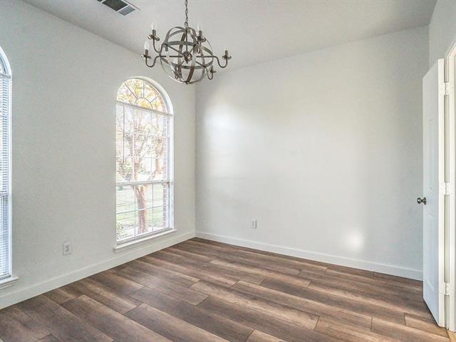 Foto del edificio - 10417 Forrest Dr