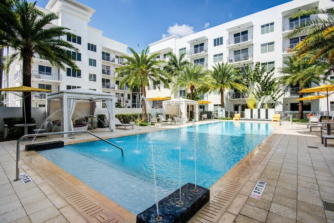 Spend the day by our salt water, heated pool and cabanas. - Windsor at Pembroke Gardens