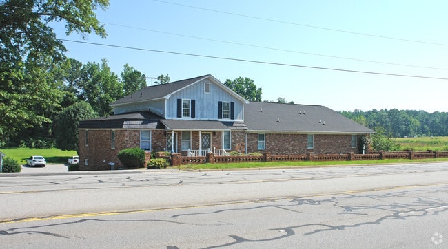 Building Photo - Twelve Mile Creek Apartments