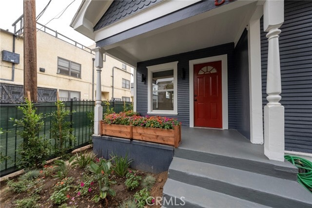 Primary Photo - 532 W 5th St