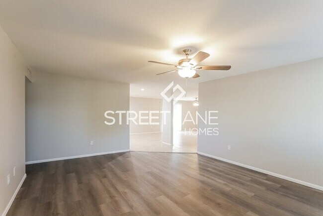 Foto del edificio - NOW OFFERING $2000 OFF FIRST FULL MONTH IF...