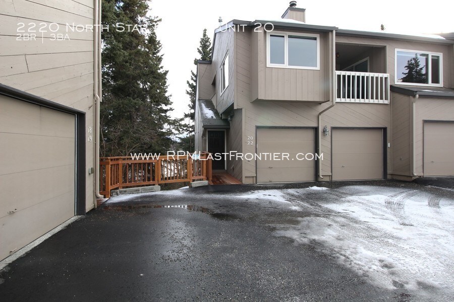 Primary Photo - 2220 N Star St