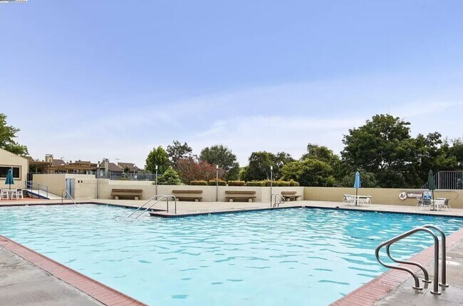 Building Photo - 3161 Santa Cruz Ln