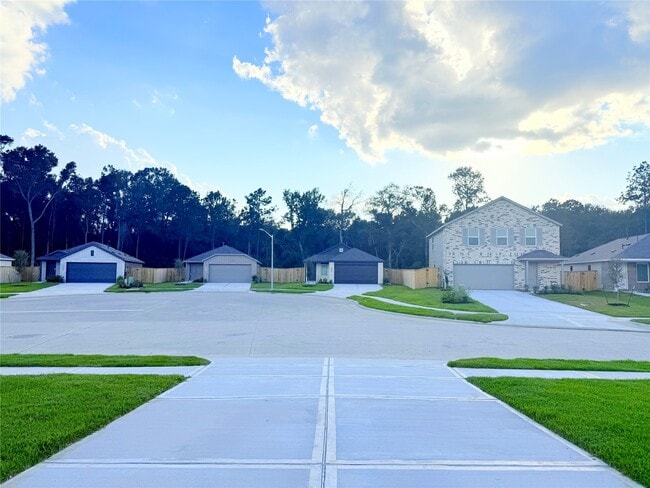 Building Photo - 17941 Valle Cupa Ln