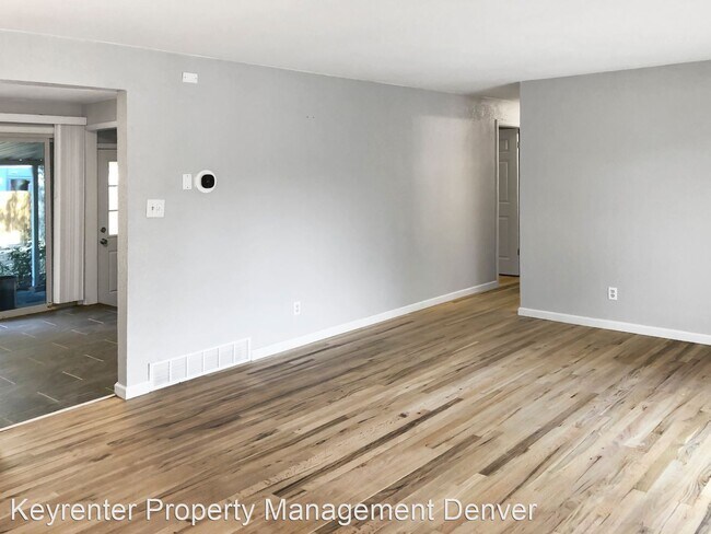 Building Photo - 4 br, 2.5 bath House - 2706 E Euclid Ave