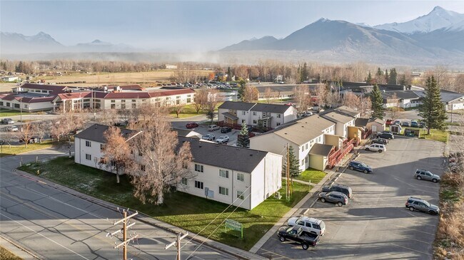 Foto del edificio - 424 E Dogwood Ave