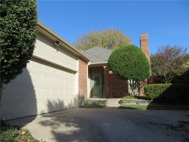 Building Photo - 3425 Forest Hills Cir