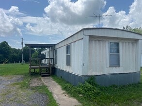 Building Photo - 22619 E 775 Rd
