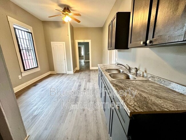 Foto del edificio - 3616 Maple Ave SW