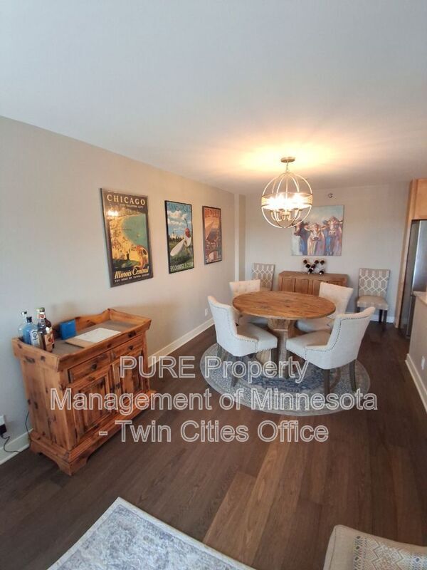 Foto del edificio - 3131 Excelsior Blvd