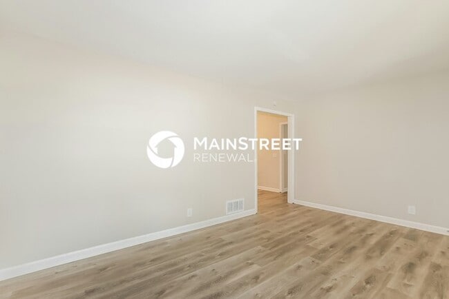 Photo - 3 Bedroom Pet-Friendly Home in CONLEY, GA with Main Street Renewal