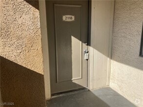Building Photo - 3151 N Soaring Gulls Dr