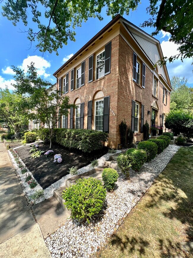 Foto del edificio - 6187 Wellington Commons Dr