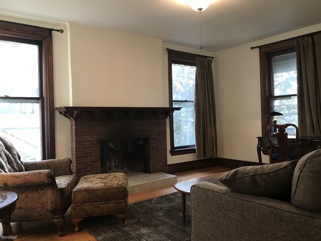 Building Photo - One Willets Pl