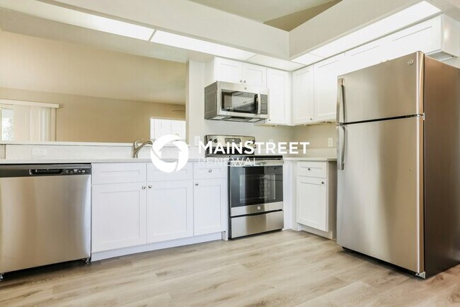 Foto del edificio - 3 Bedroom Pet-Friendly Home in NORTH PORT, FL with Main Street Renewal
