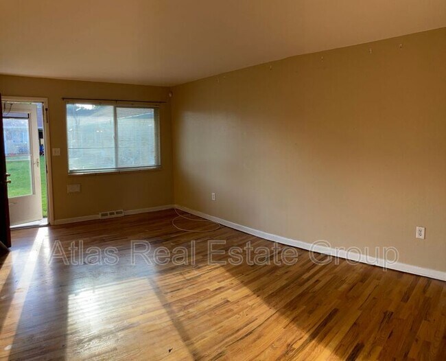 Building Photo - 7651 W 32nd Ave