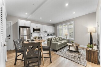 Building Photo - 394 McGrath Hwy