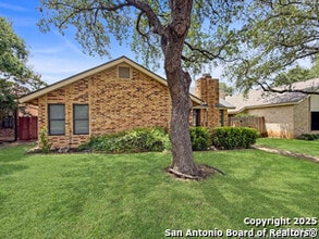 Building Photo - 16918 Summer Creek Dr