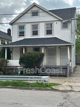 Building Photo - 5940 Engel Ave