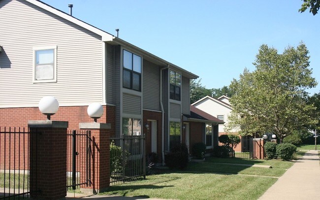 Building Photo - 7803 Hough Ave