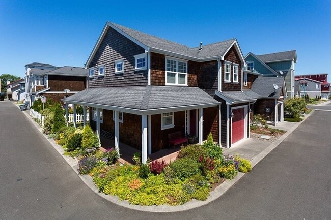 Building Photo - BEAUTIFUL HOUSE IN MILL POND -- ONLY MINUTES FROM DOWNTOWN!!