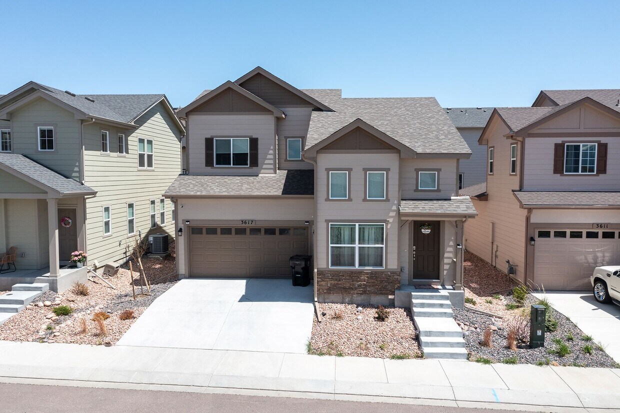 Primary Photo - Single Family Home for Rent