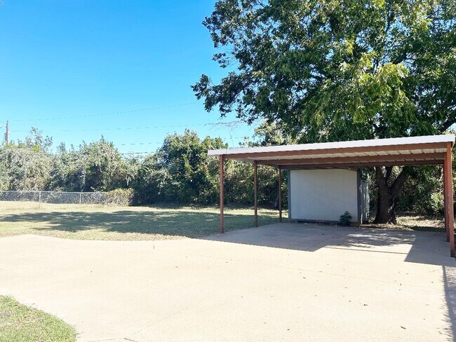 Building Photo - 2907 Acton School Rd